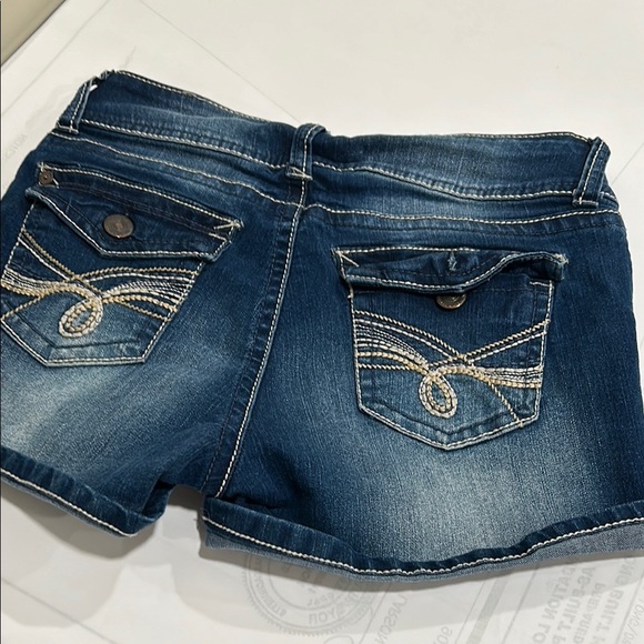 Wallflower Blue Jean Shorts with Classic Cuffed Hem - Picture 3 of 7